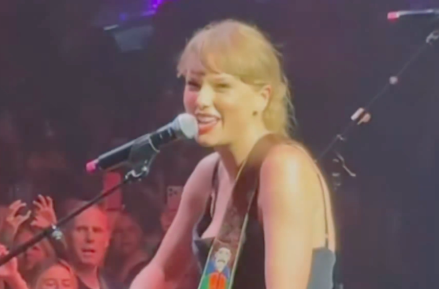 taylor swift surprise performance at the teu concert nashville