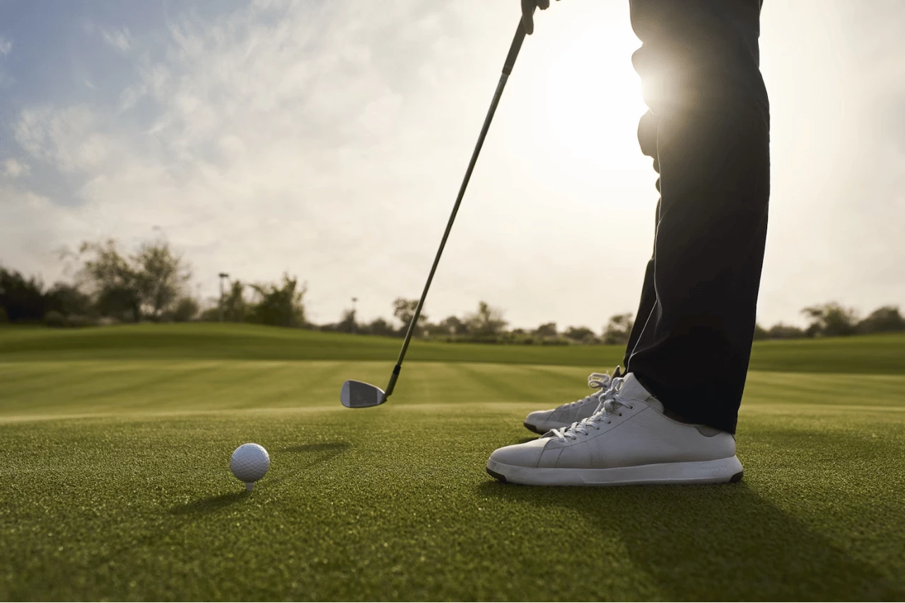 5 Things to Consider When Choosing the Perfect Golf Shoes